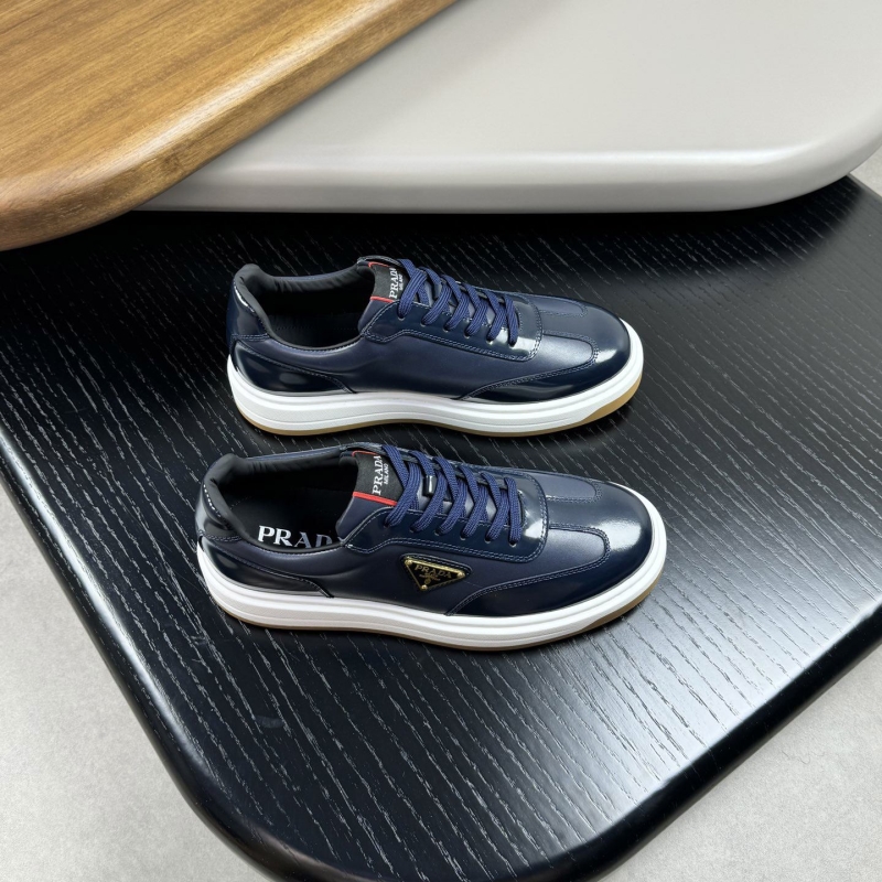 Pra*a casual shoes